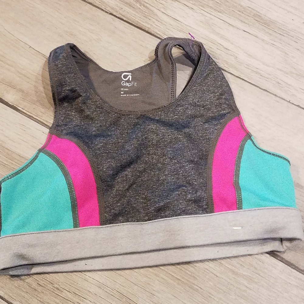 🍁Gap fit kids Colorblock sports bra☀️